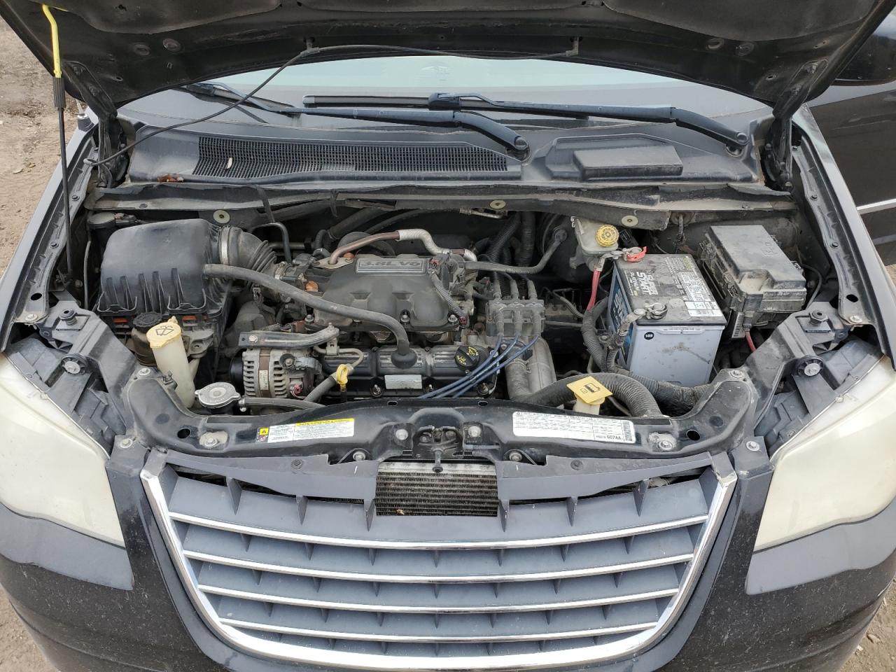 2009 Chrysler Town & Country - Image 12