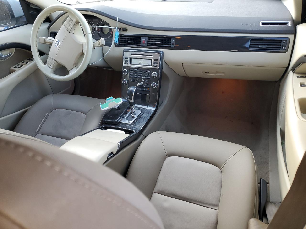 2008 Volvo XC70 - Image 8