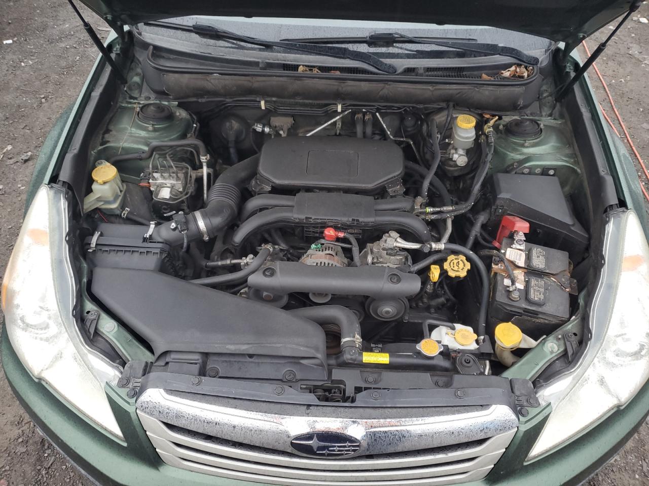 2012 Subaru Outback - Image 12