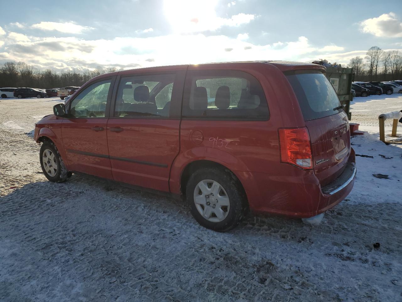 2013 Dodge Caravan - Image 2