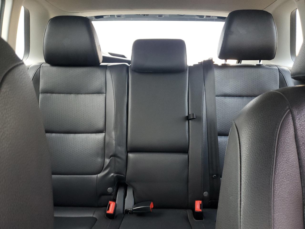 2015 Volkswagen Tiguan - Image 10