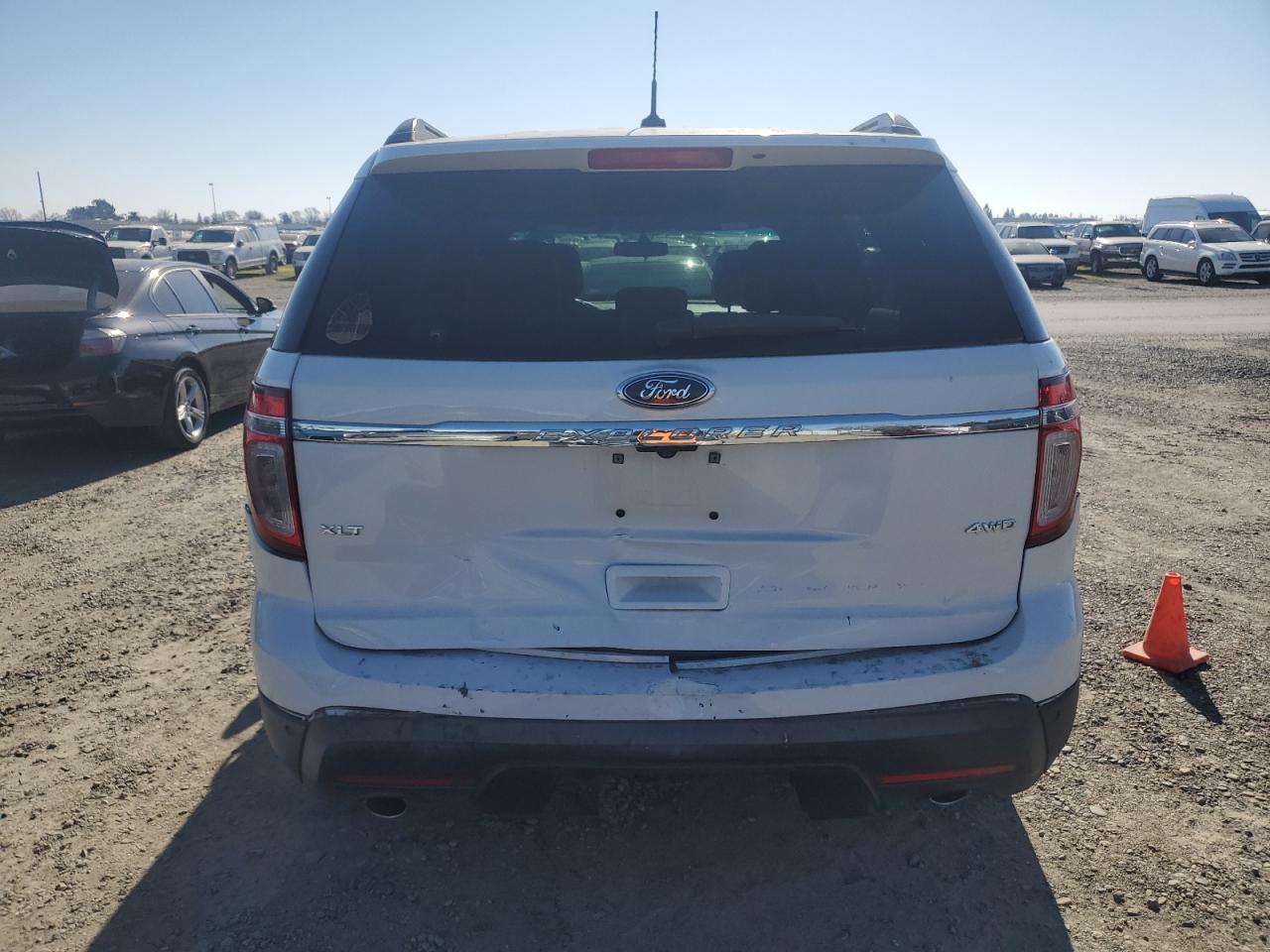 2015 Ford Explorer - Image 6