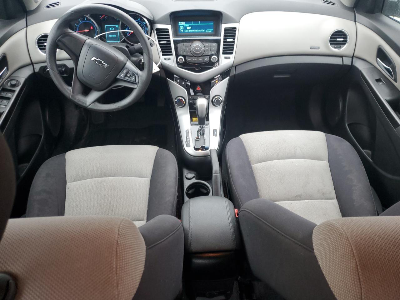 2013 Chevrolet Cruze - Image 8