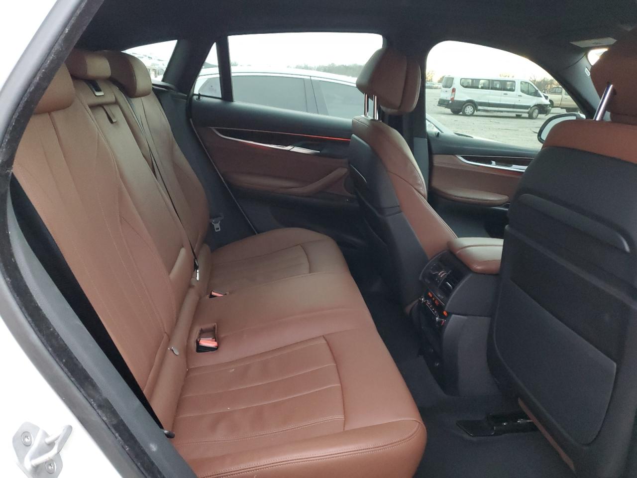 2015 BMW X6 - Image 11