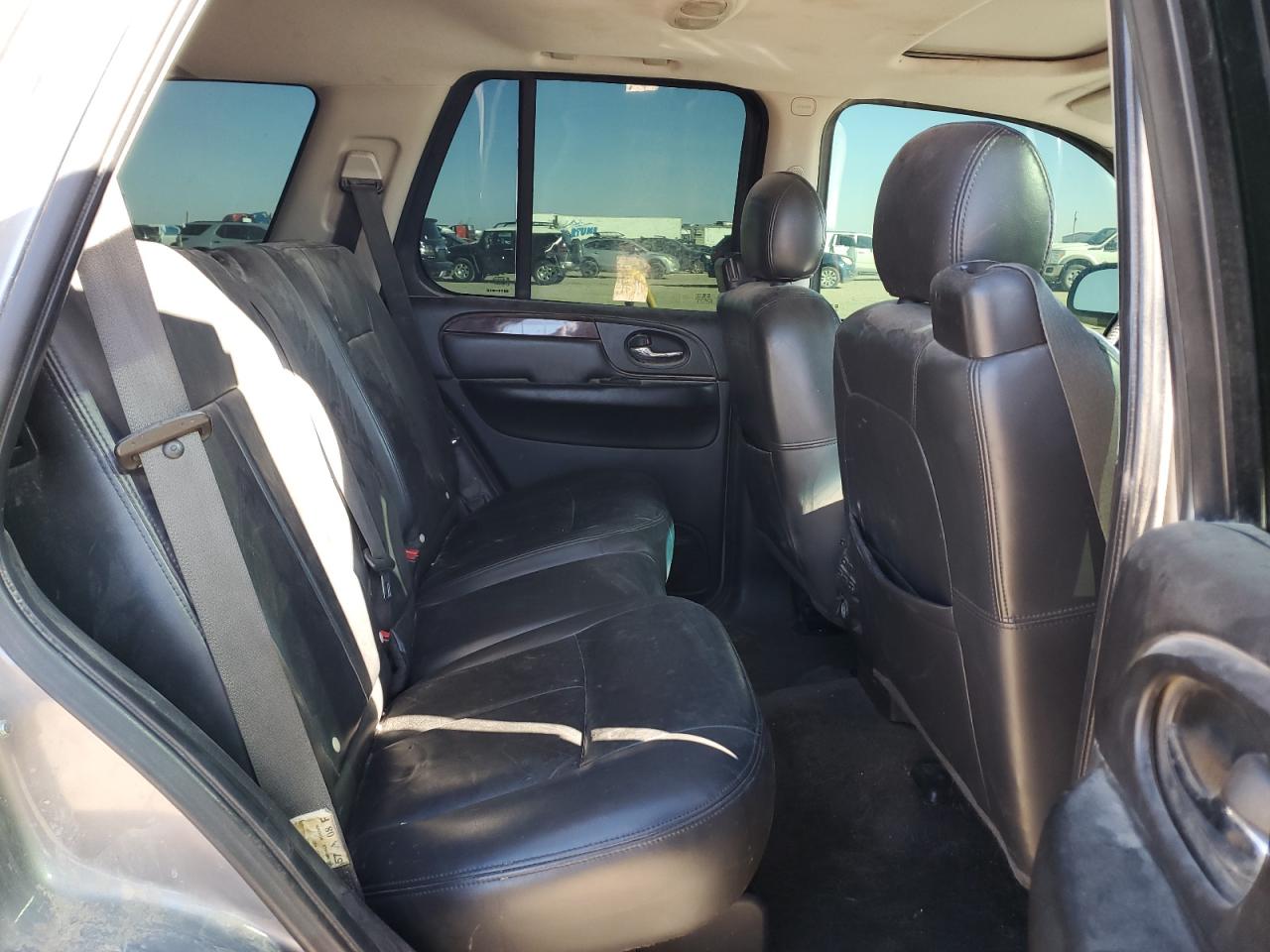 2008 GMC Envoy - Image 11