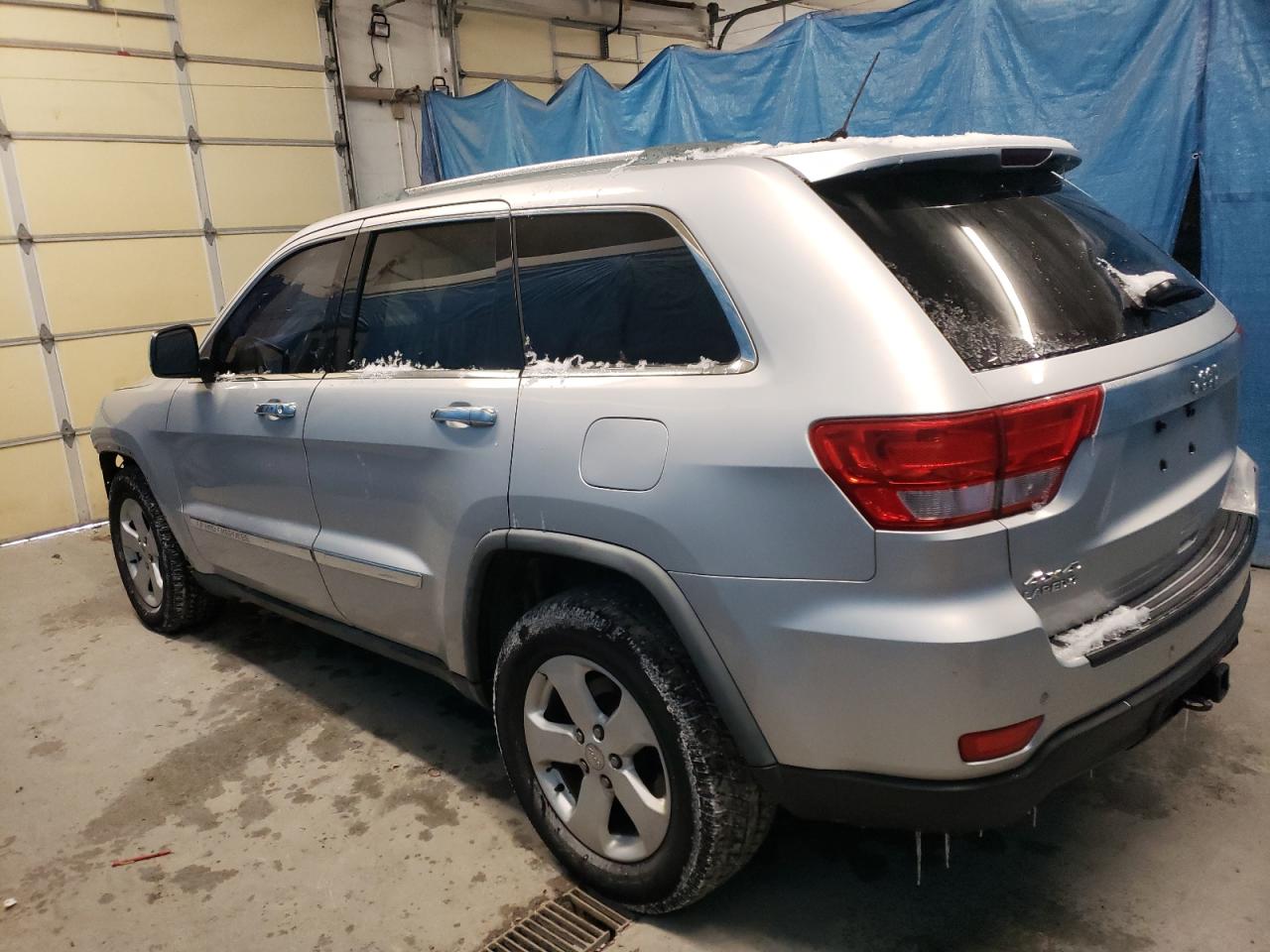 2011 Jeep Grand Cherokee - Image 2
