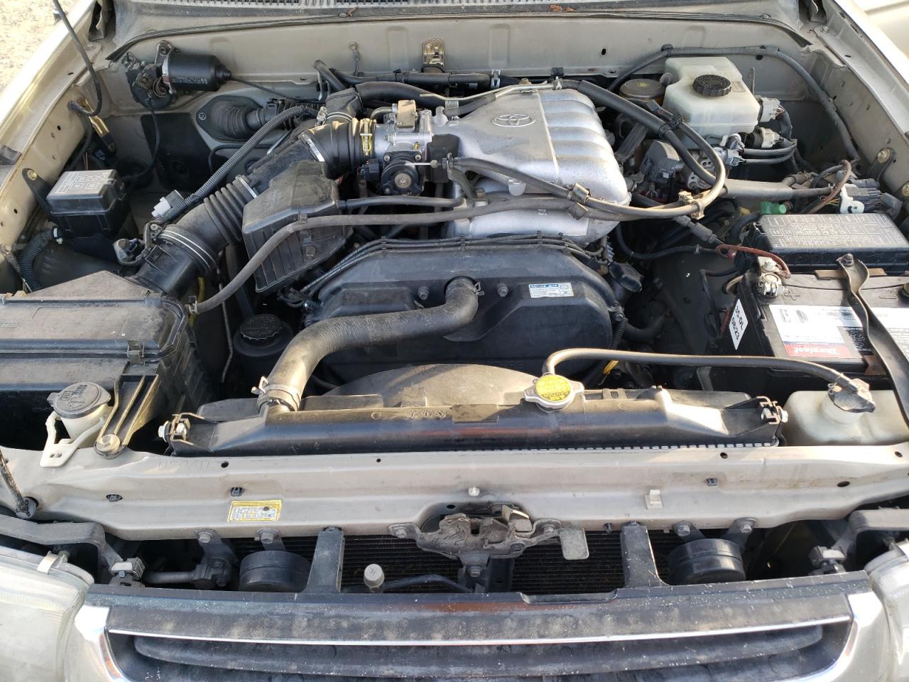 2002 Toyota 4Runner - Image 12