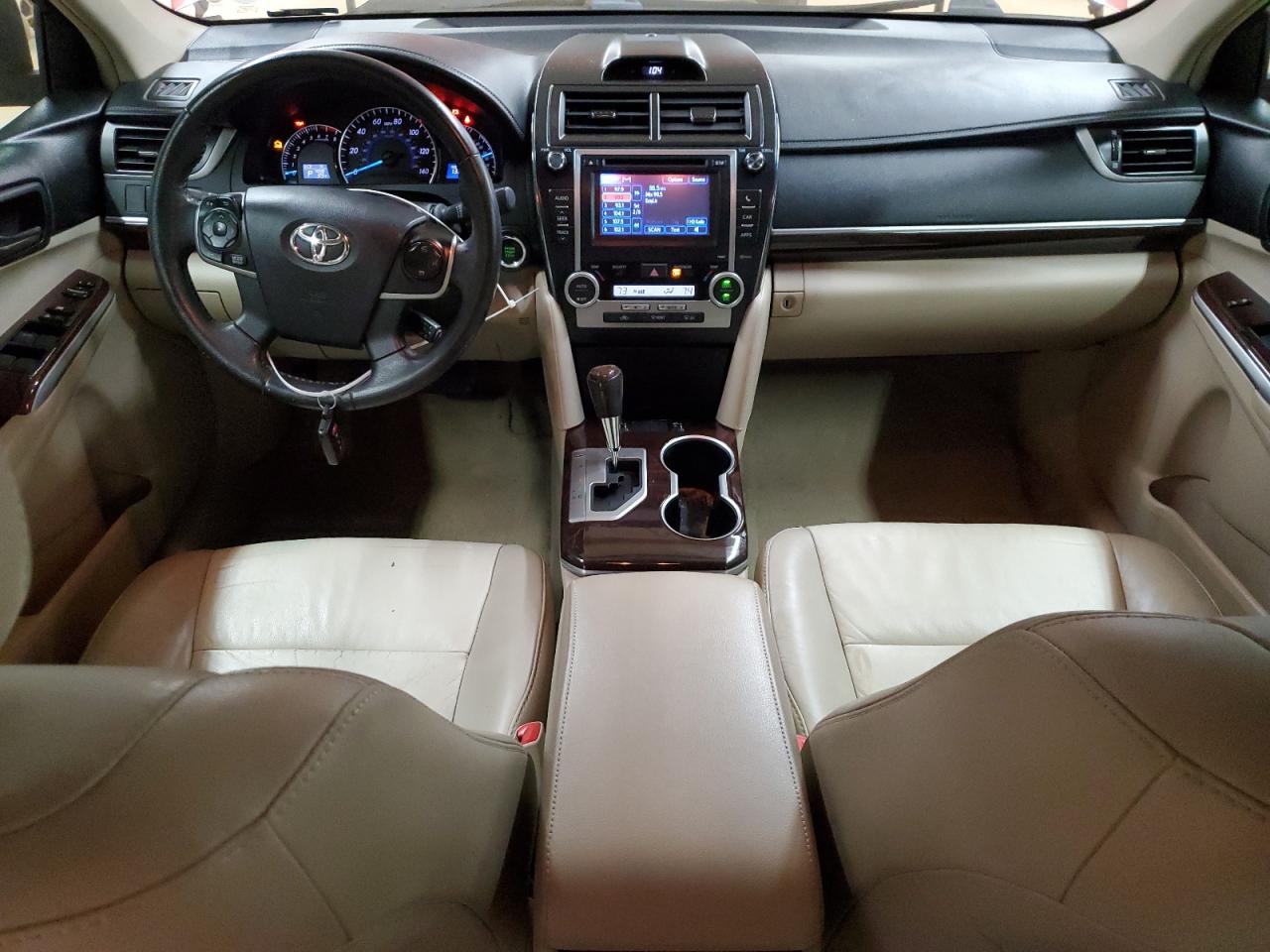 2012 Toyota Camry - Image 8