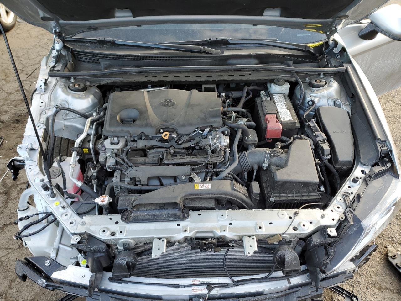 2022 Toyota Camry - Image 11