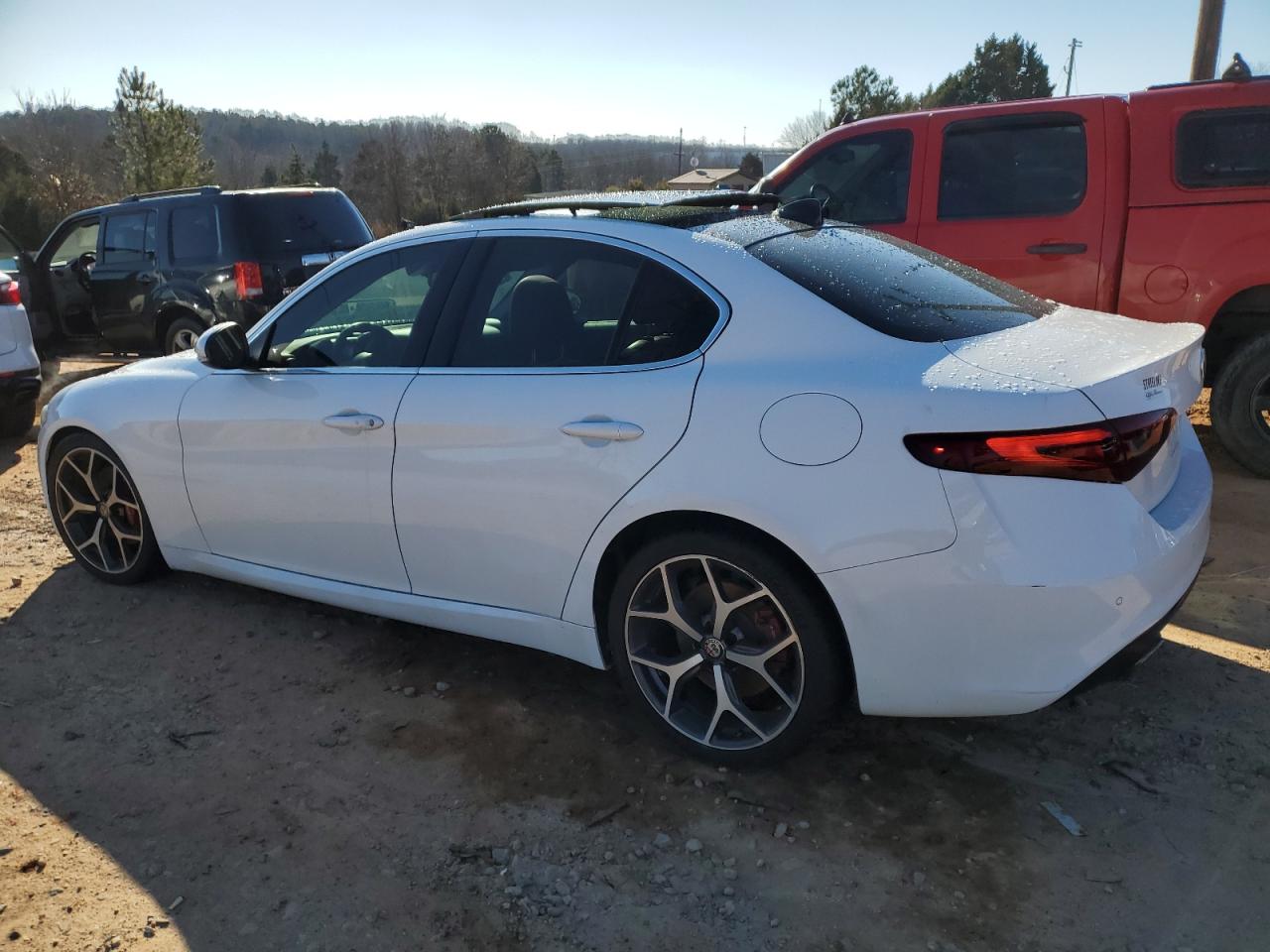 2021 Alfa Romeo Giulia - Image 2