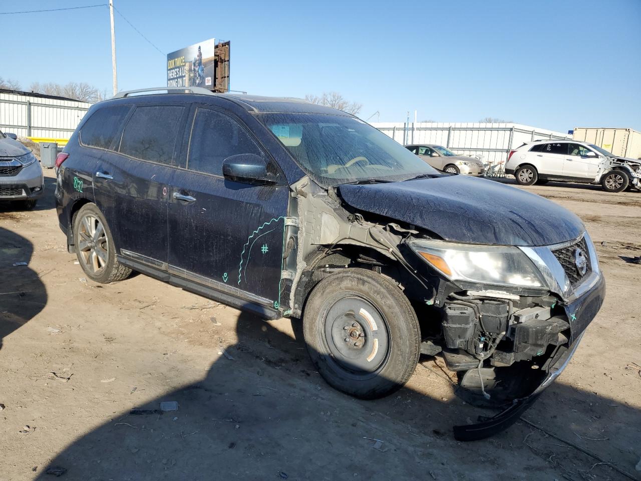 2015 Nissan Pathfinder - Image 4
