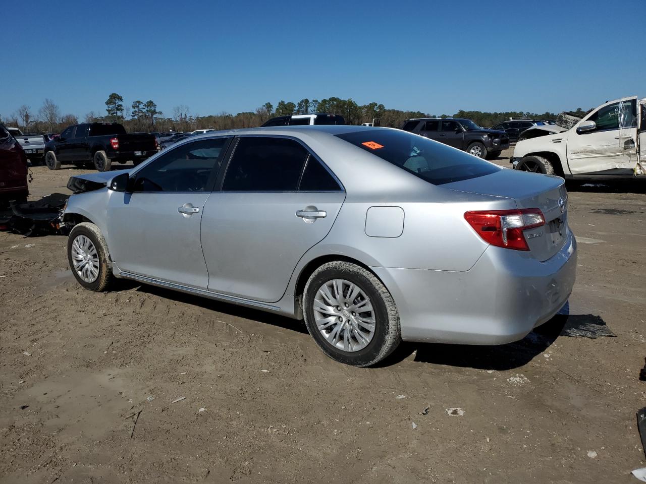 2014 Toyota Camry - Image 2