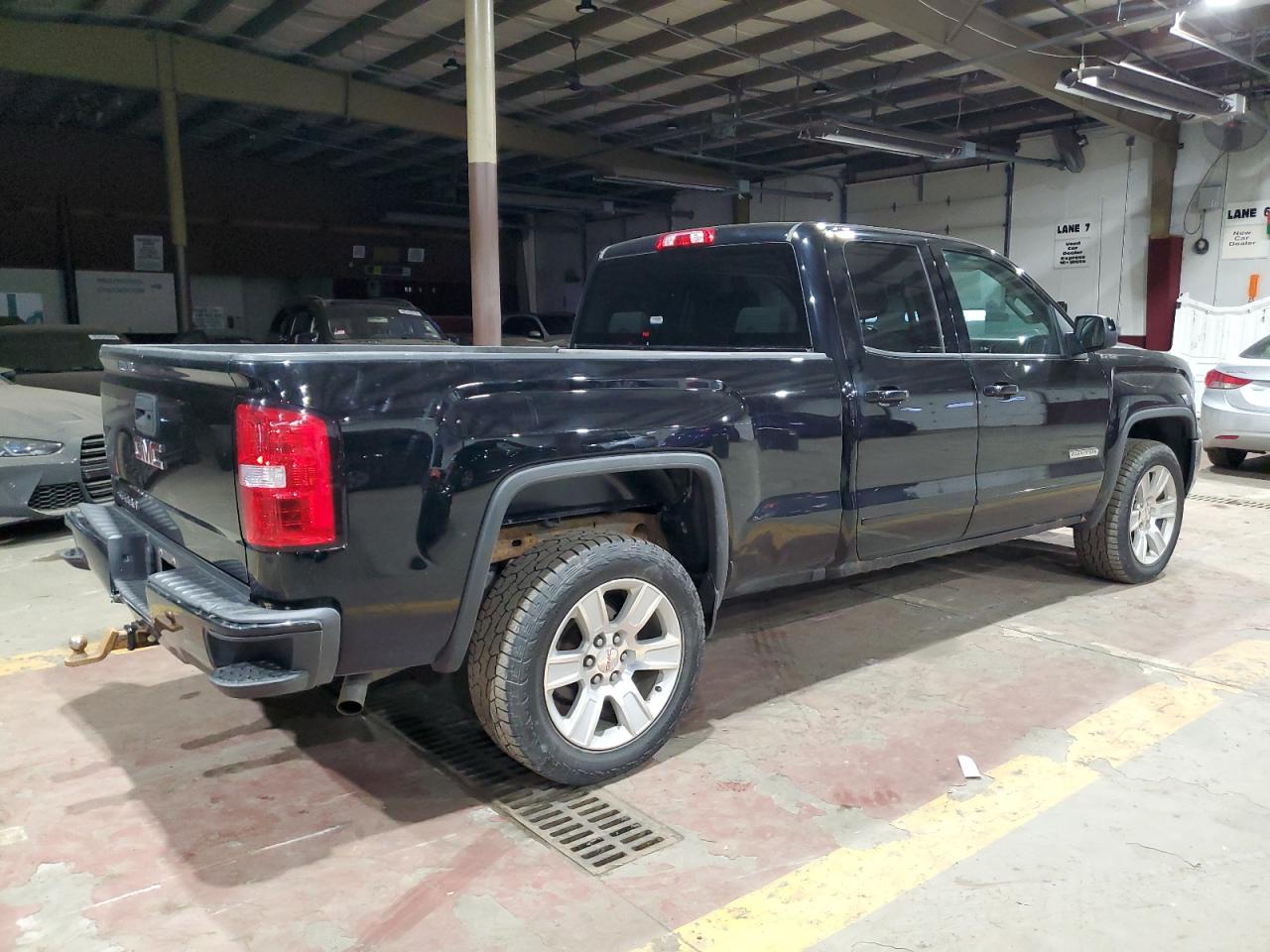 2018 GMC Sierra - Image 3