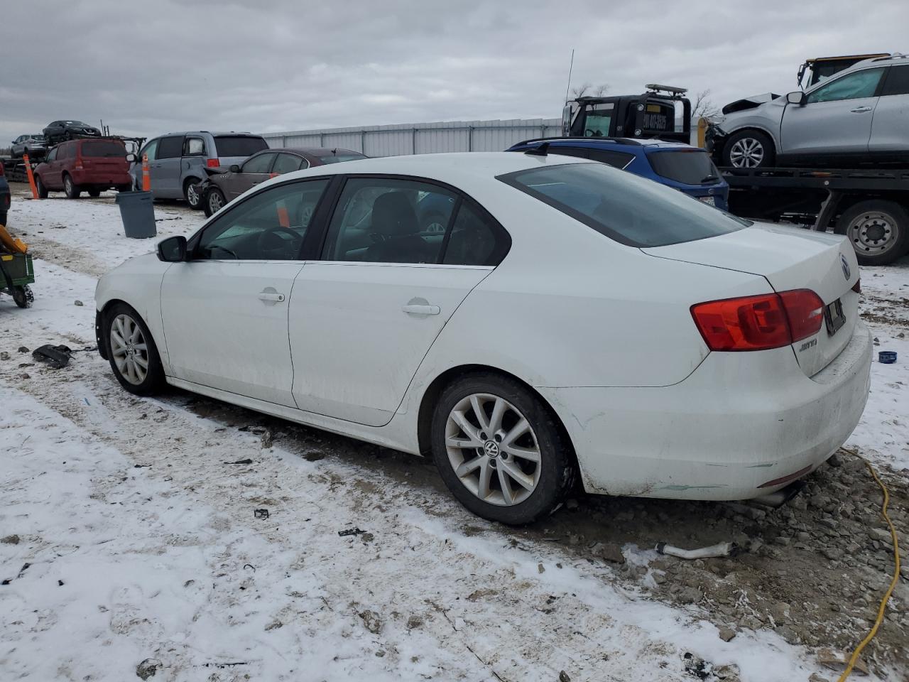 2014 Volkswagen Jetta - Image 2