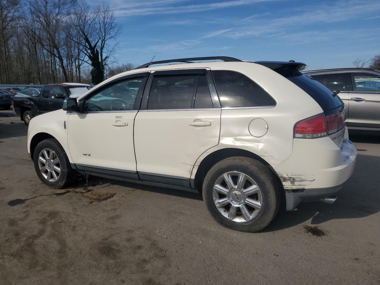 2008 Lincoln MKX - Image 2