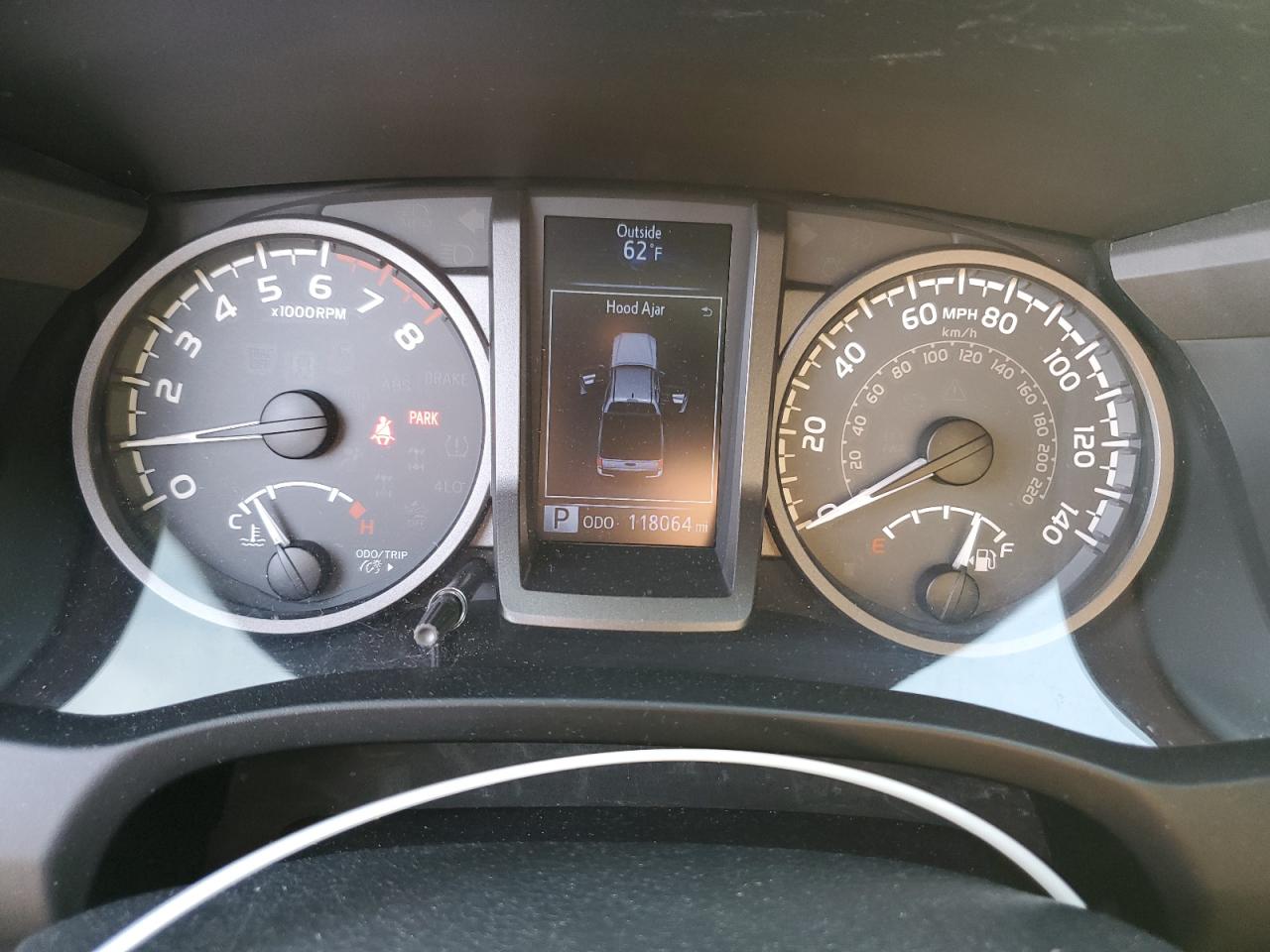 2019 Toyota Tacoma - Image 9