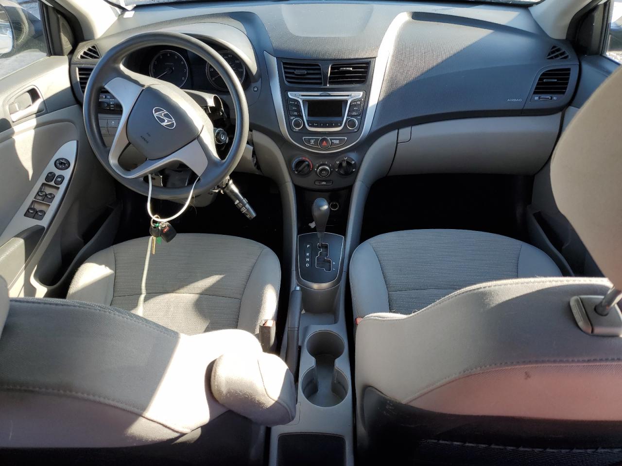 2015 Hyundai Accent - Image 8