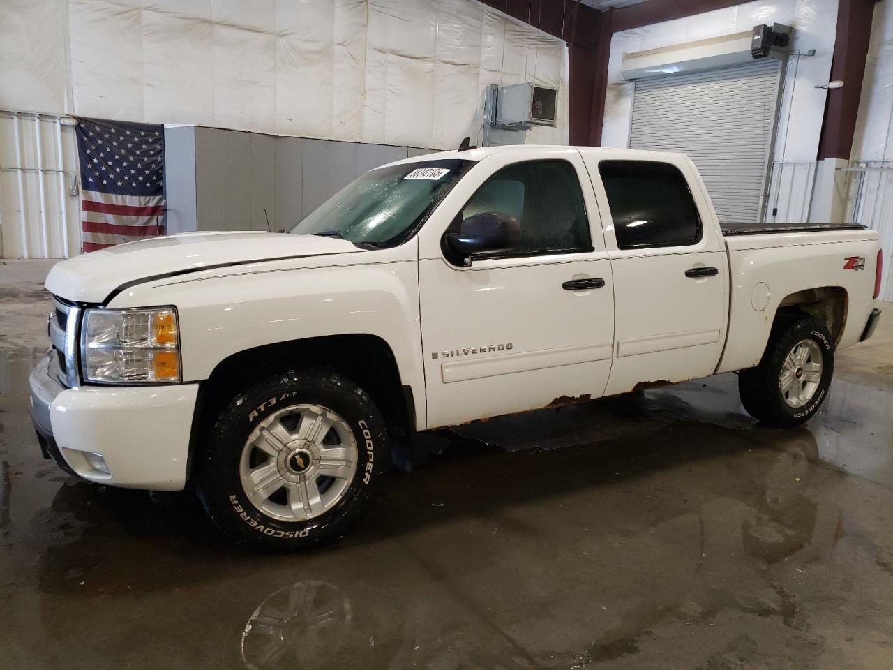 2009 Chevrolet Silverado - Image 1