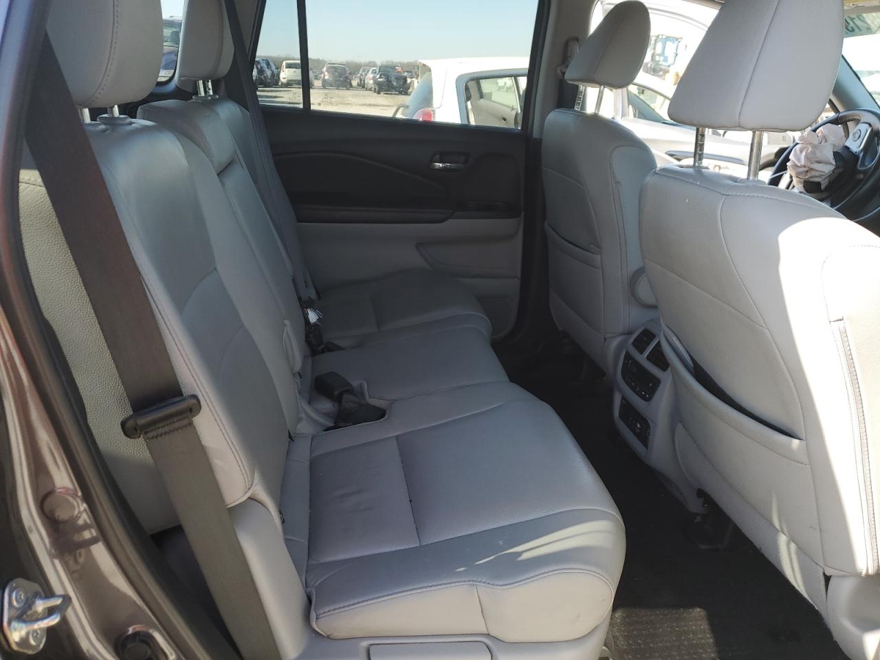 2019 Honda Pilot - Image 12