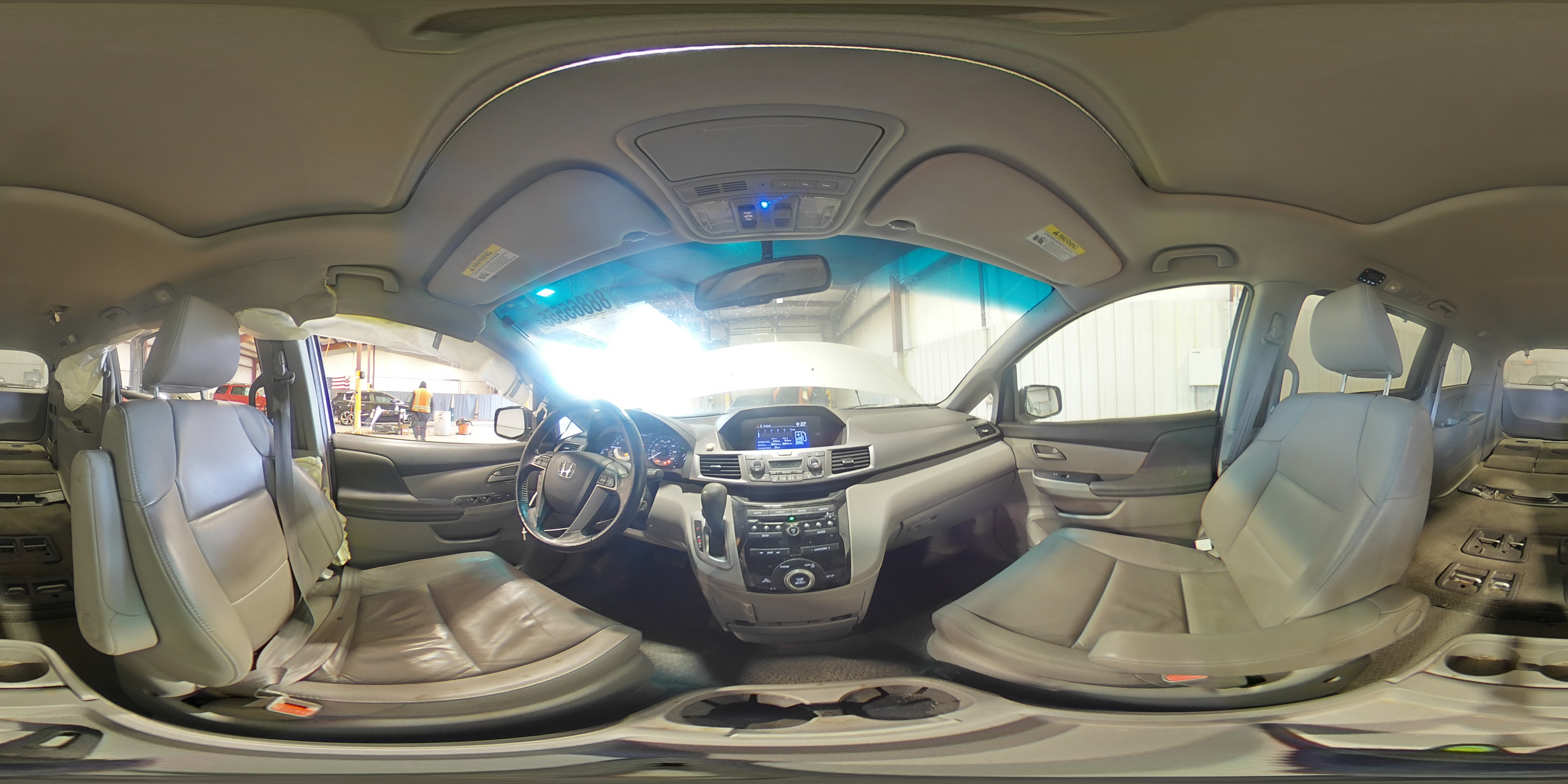 2013 Honda Odyssey - Image 15