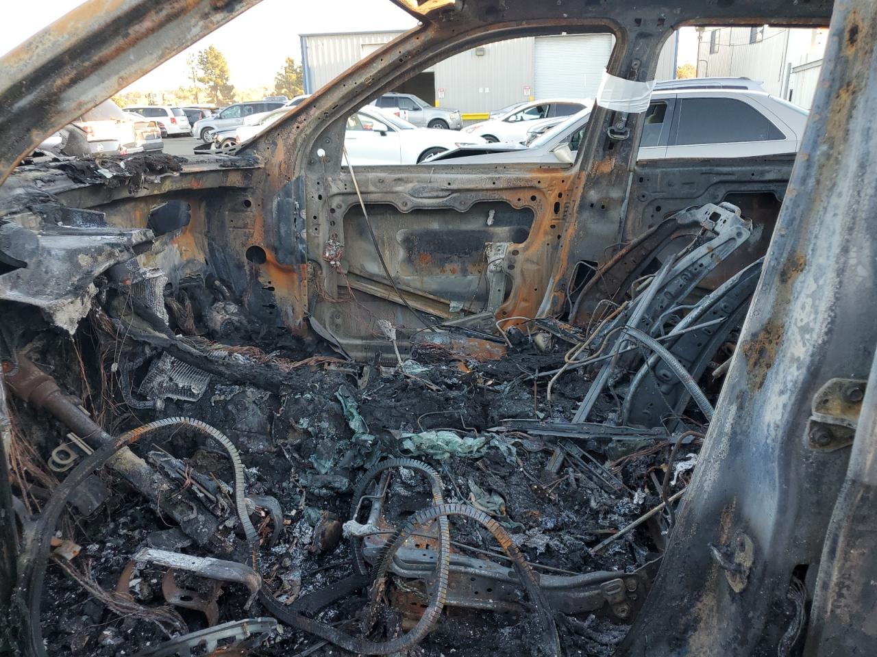 2012 Jeep Grand Cherokee - Image 7