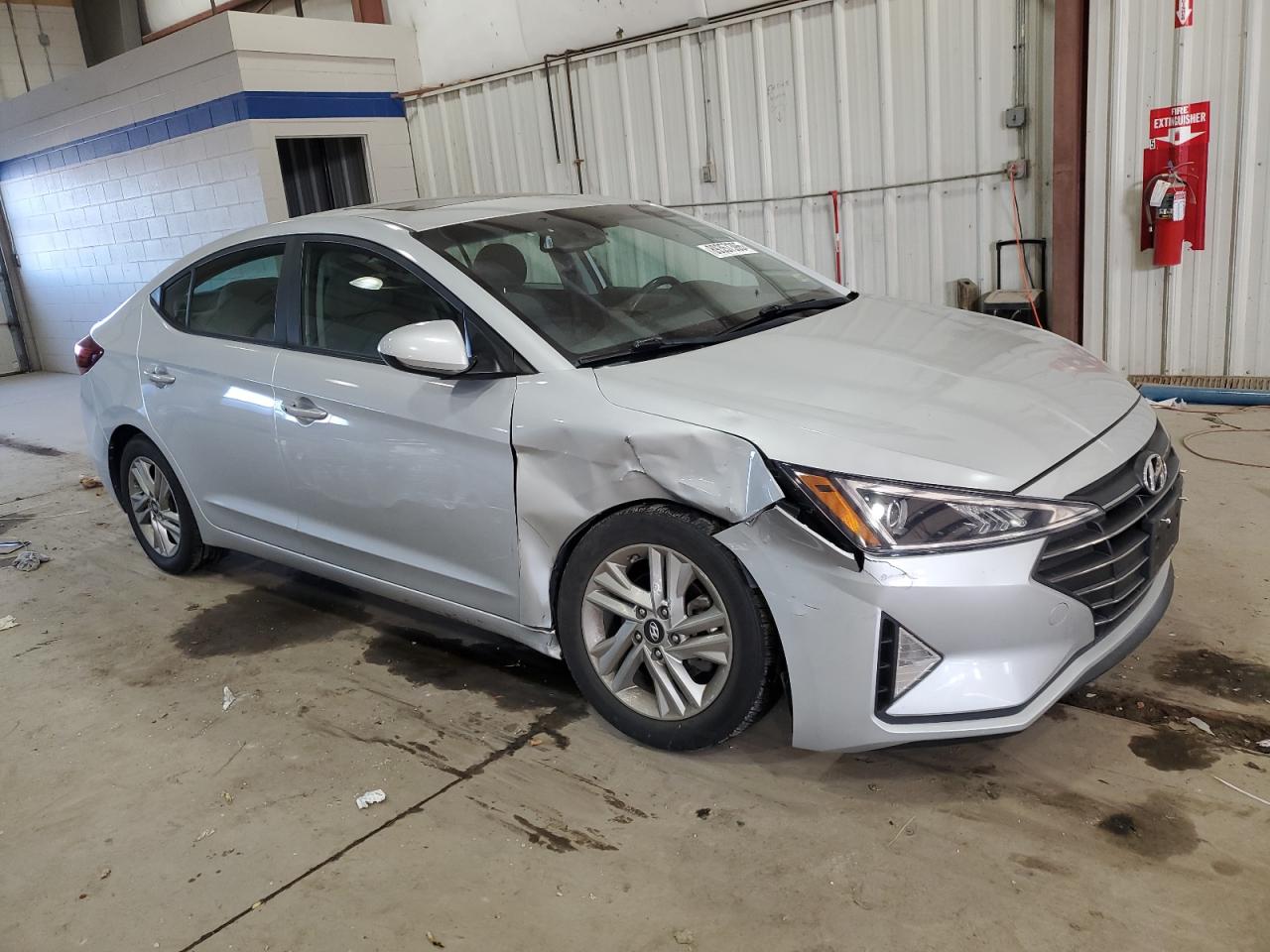 2019 Hyundai Elantra - Image 4