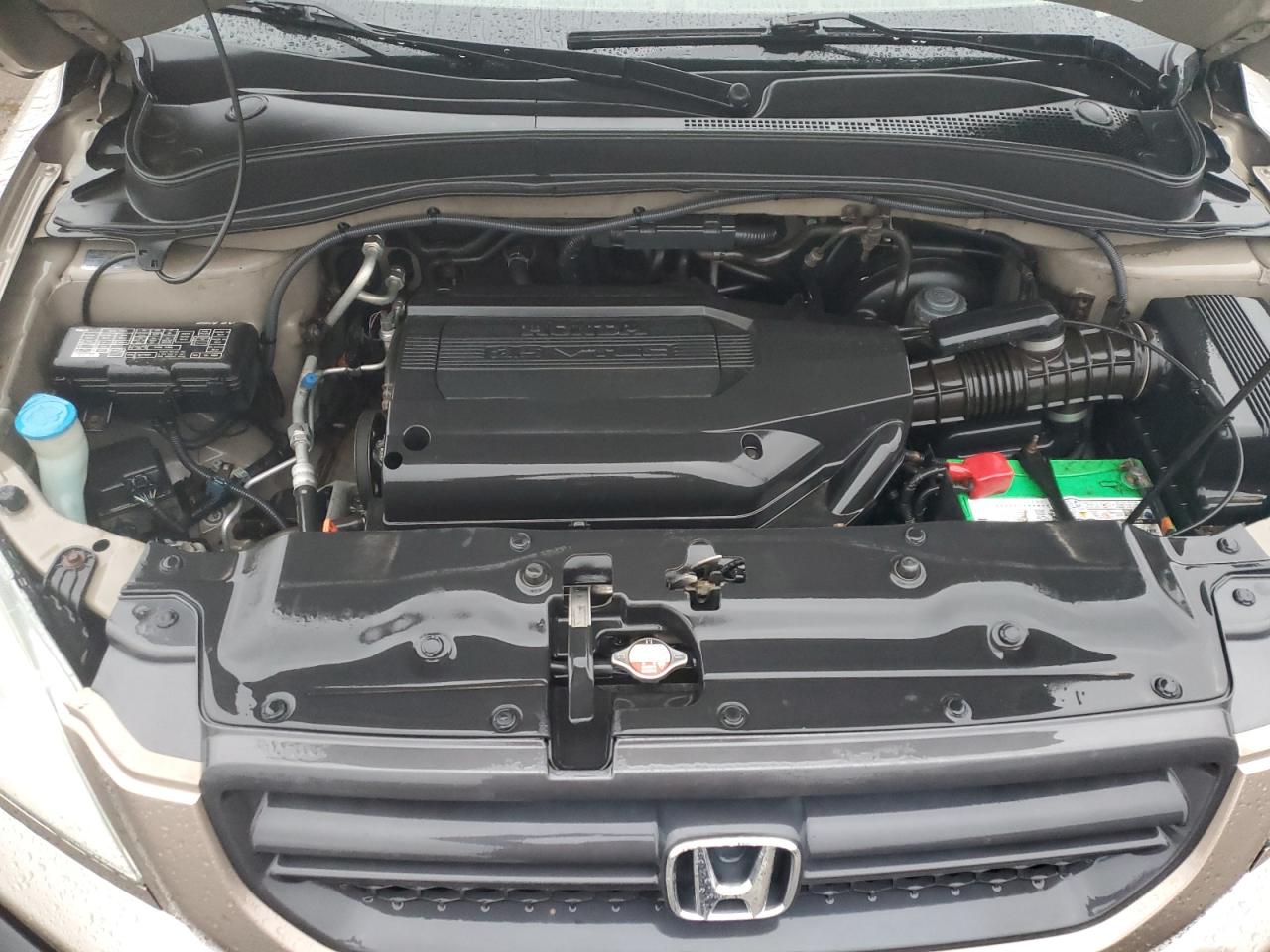 2004 Honda Pilot - Image 12