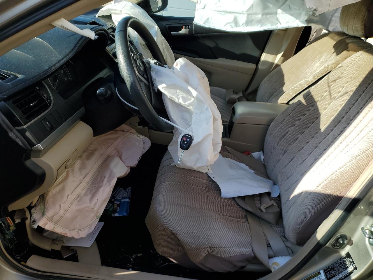 2014 Toyota Camry - Image 7