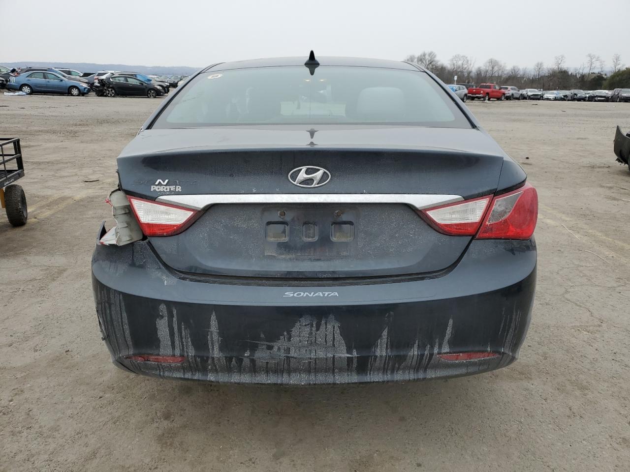 2011 Hyundai Sonata - Image 6