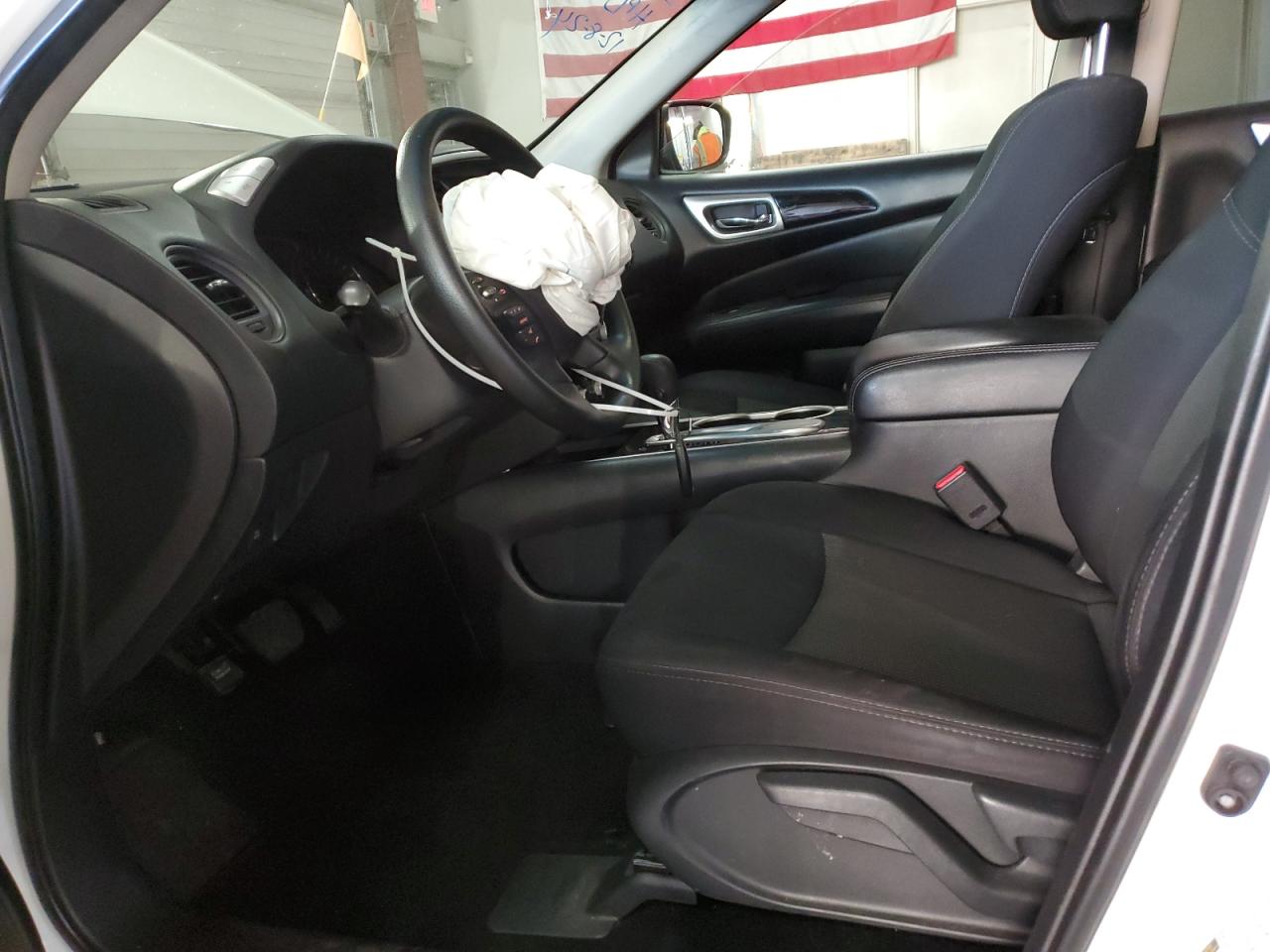 2019 Nissan Pathfinder - Image 7