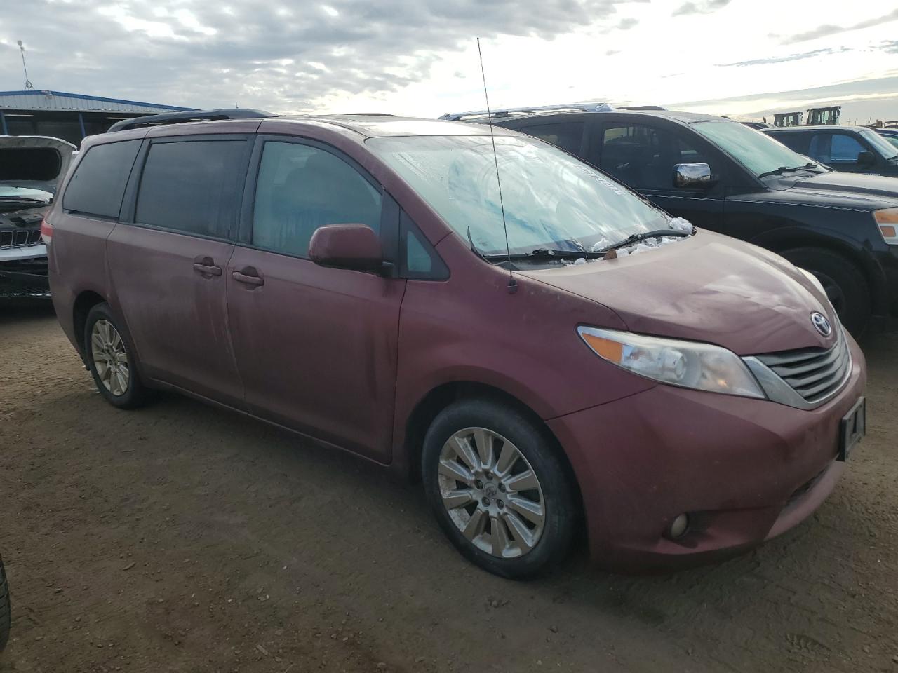 VIN 5TDDK3DC8DS051492 2013 TOYOTA All Models no.4