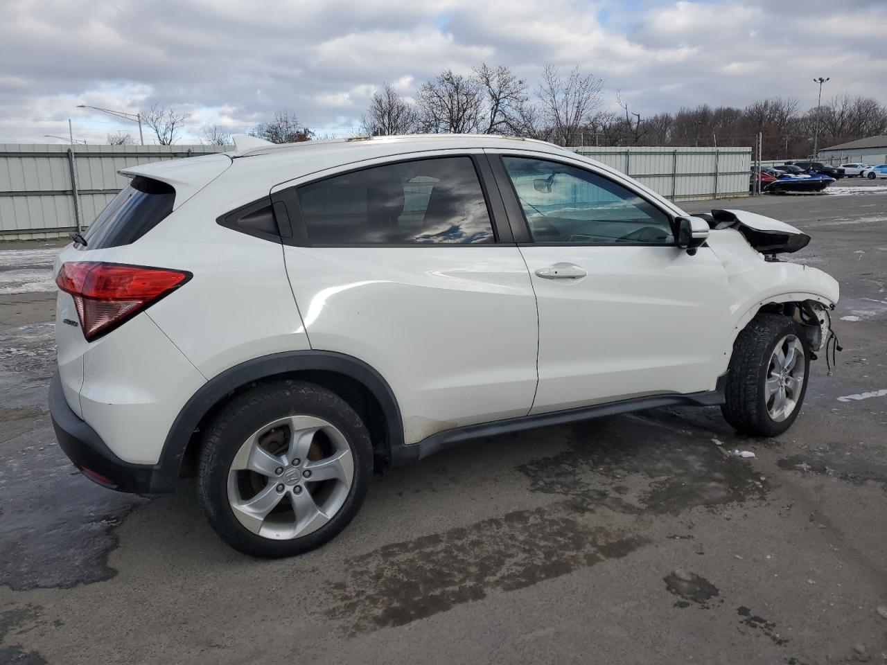 VIN 3CZRU6H73GM701617 2016 HONDA HR-V no.3