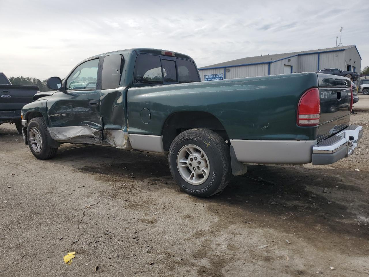 2000 Dodge Dakota - Image 2