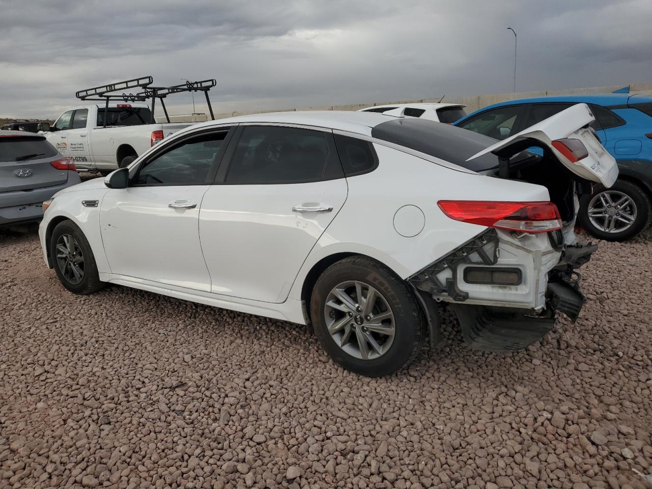 2019 Kia Optima - Image 2