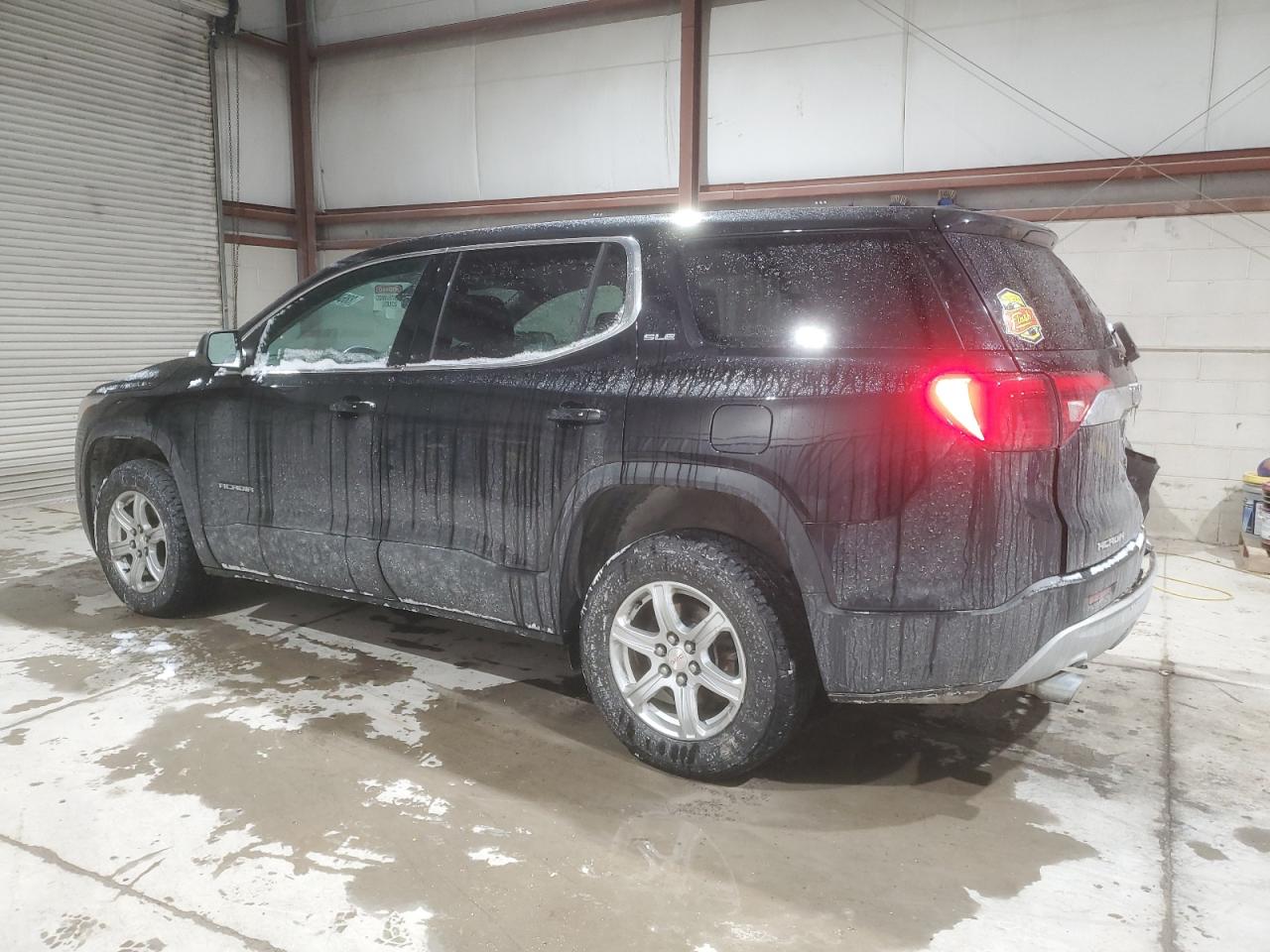 2019 GMC Acadia - Image 2