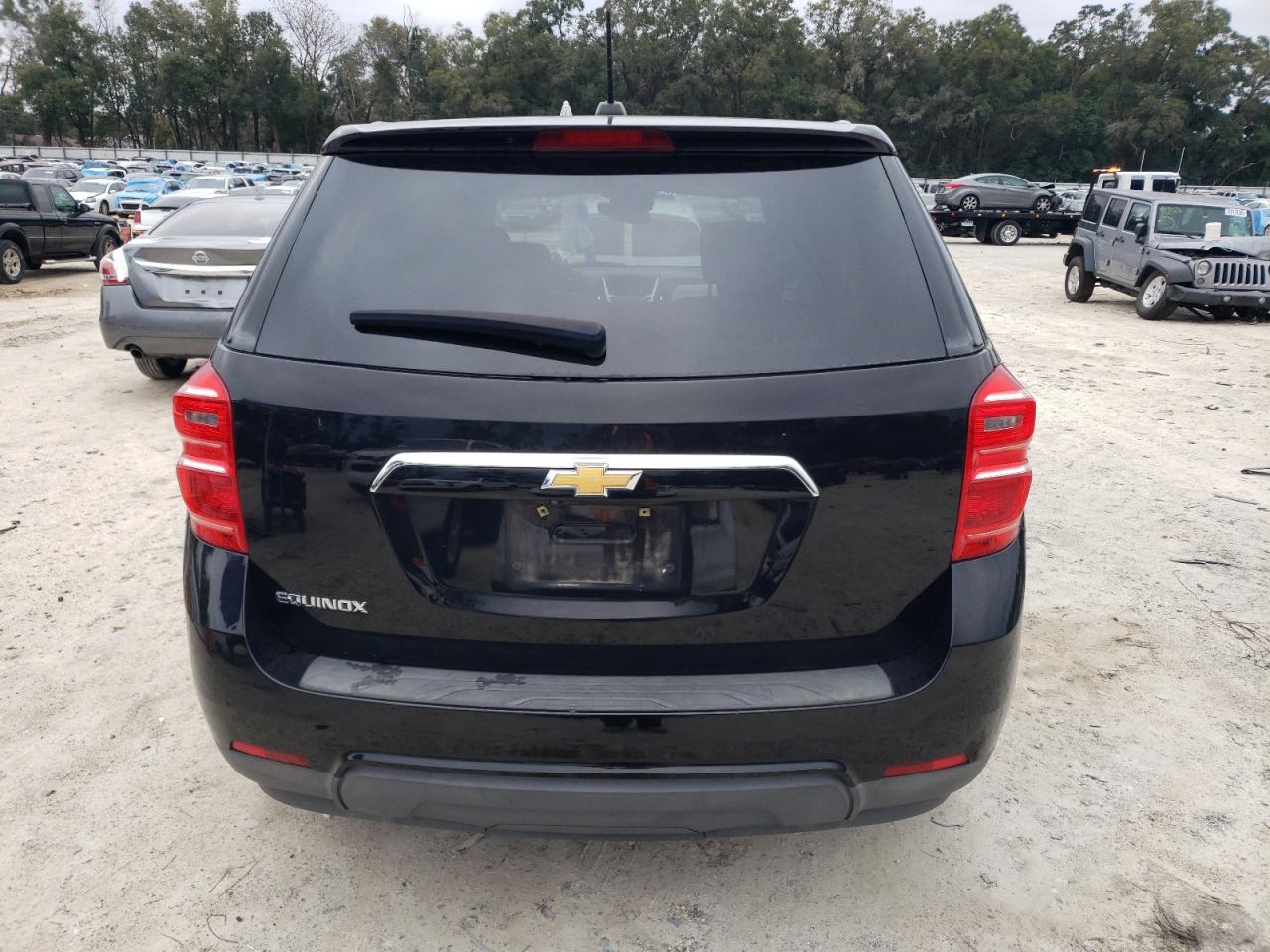 2017 Chevrolet Equinox - Image 6