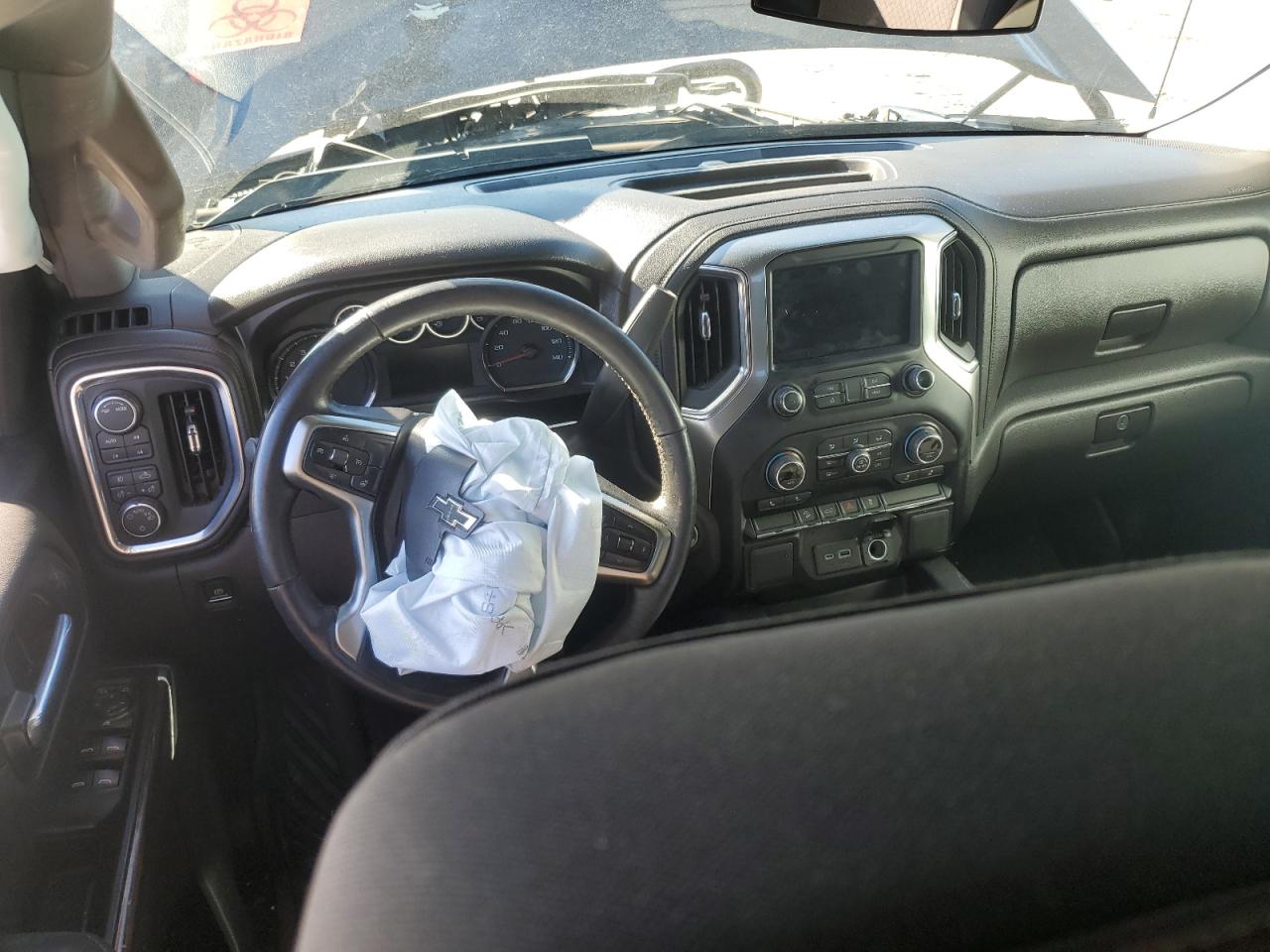2021 Chevrolet Silverado - Image 8