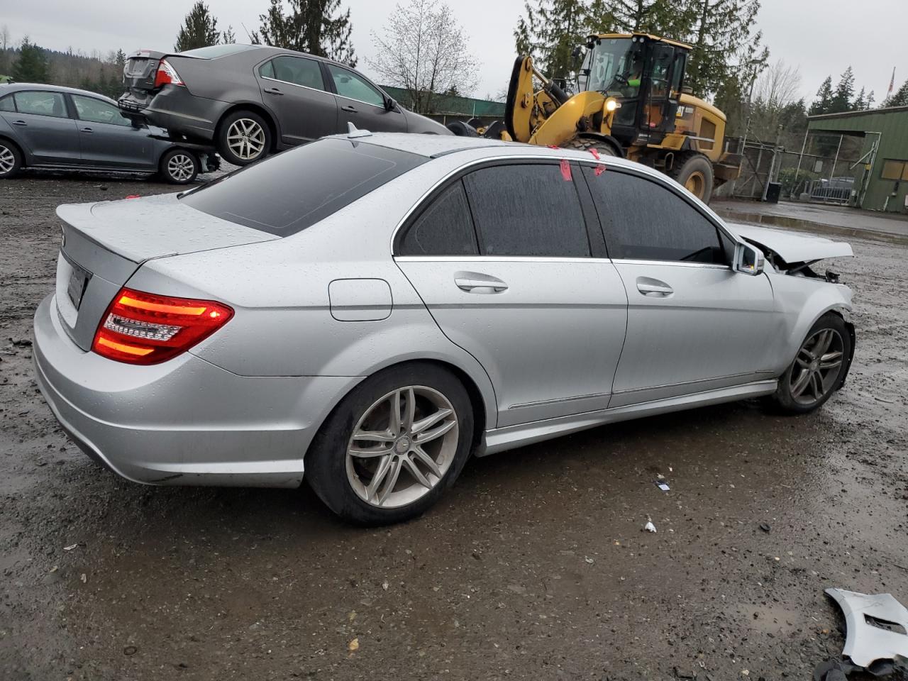 VIN WDDGF4HB8DA846148 2013 MERCEDES-BENZ C-CLASS no.3