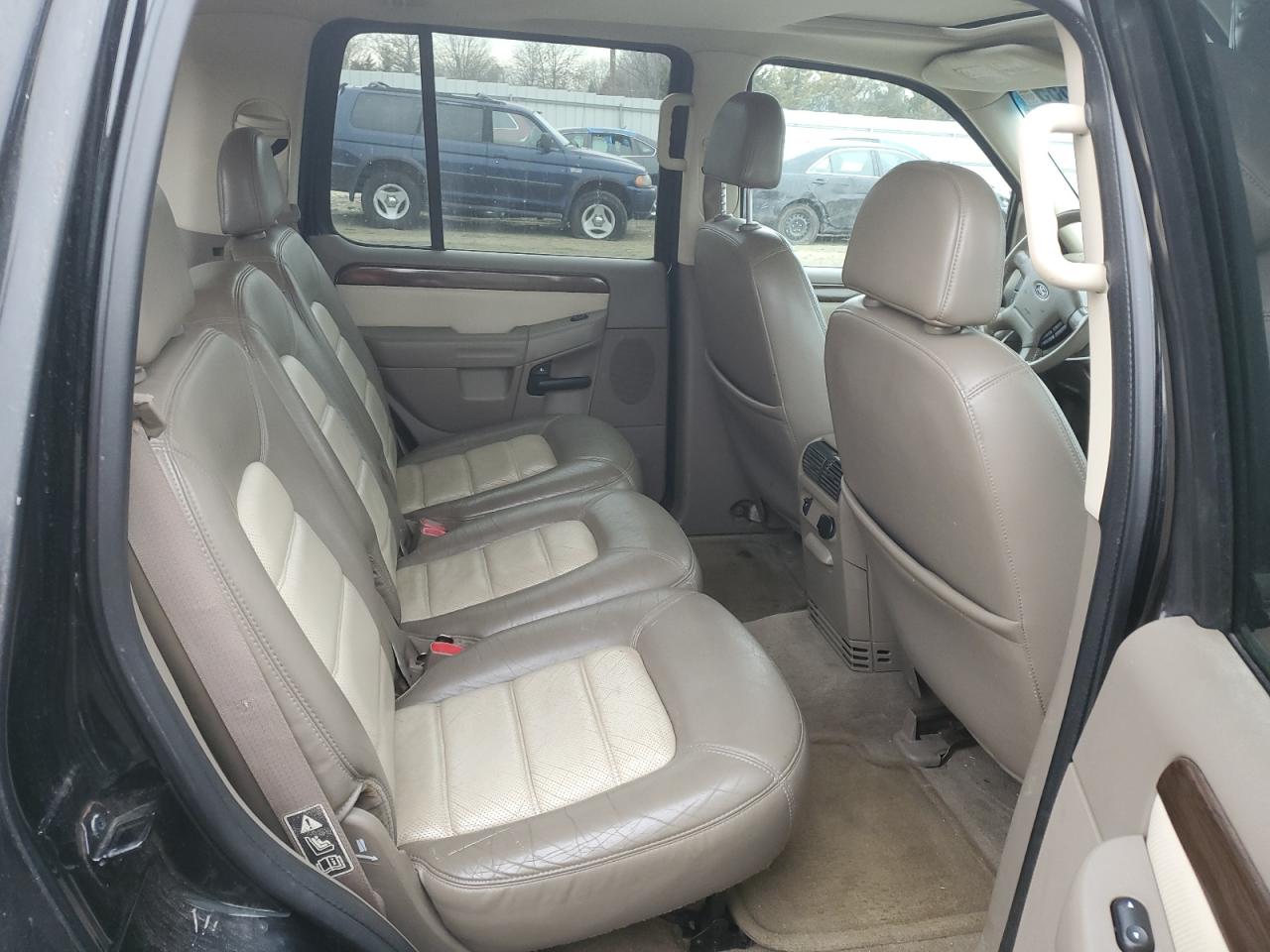 2002 Ford Explorer - Image 11