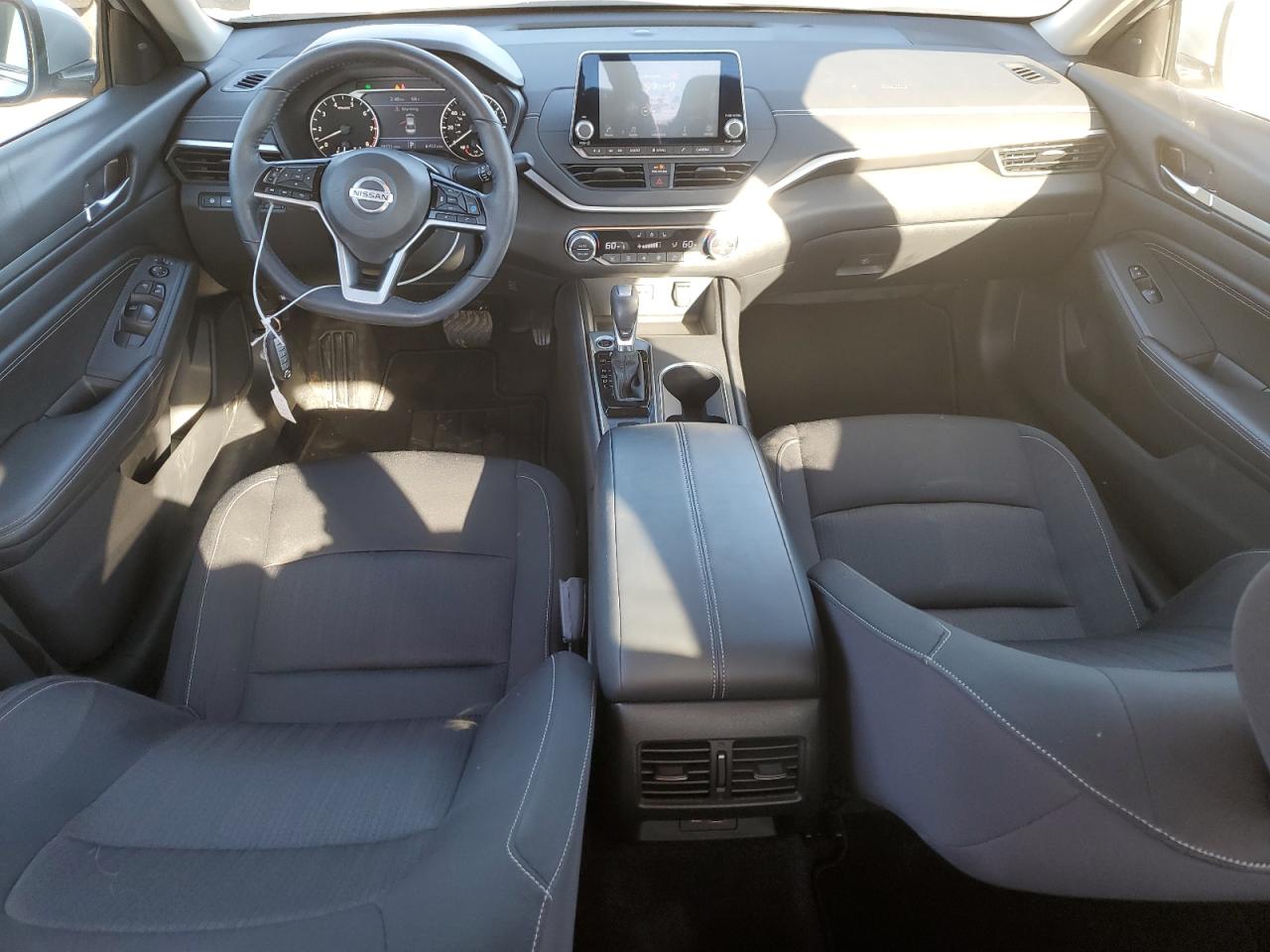 2019 Nissan Altima - Image 8