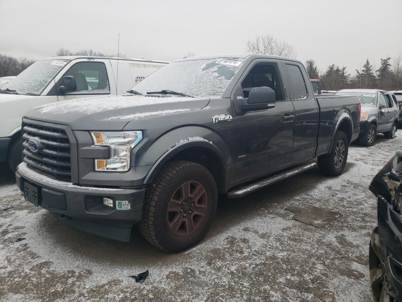 VIN 1FTEX1EP7HFB84911 2017 FORD F-150 no.1