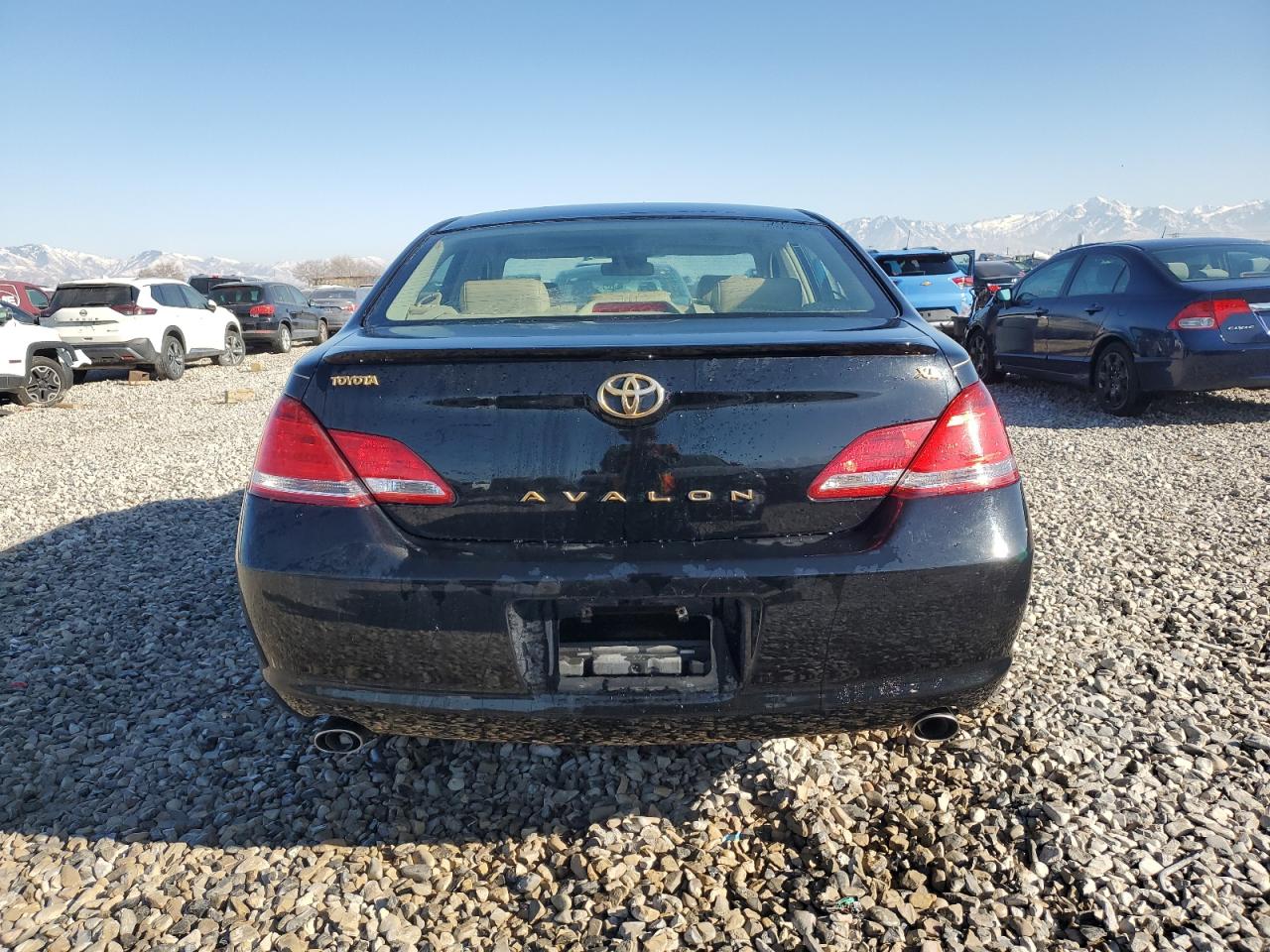 2005 Toyota Avalon - Image 6