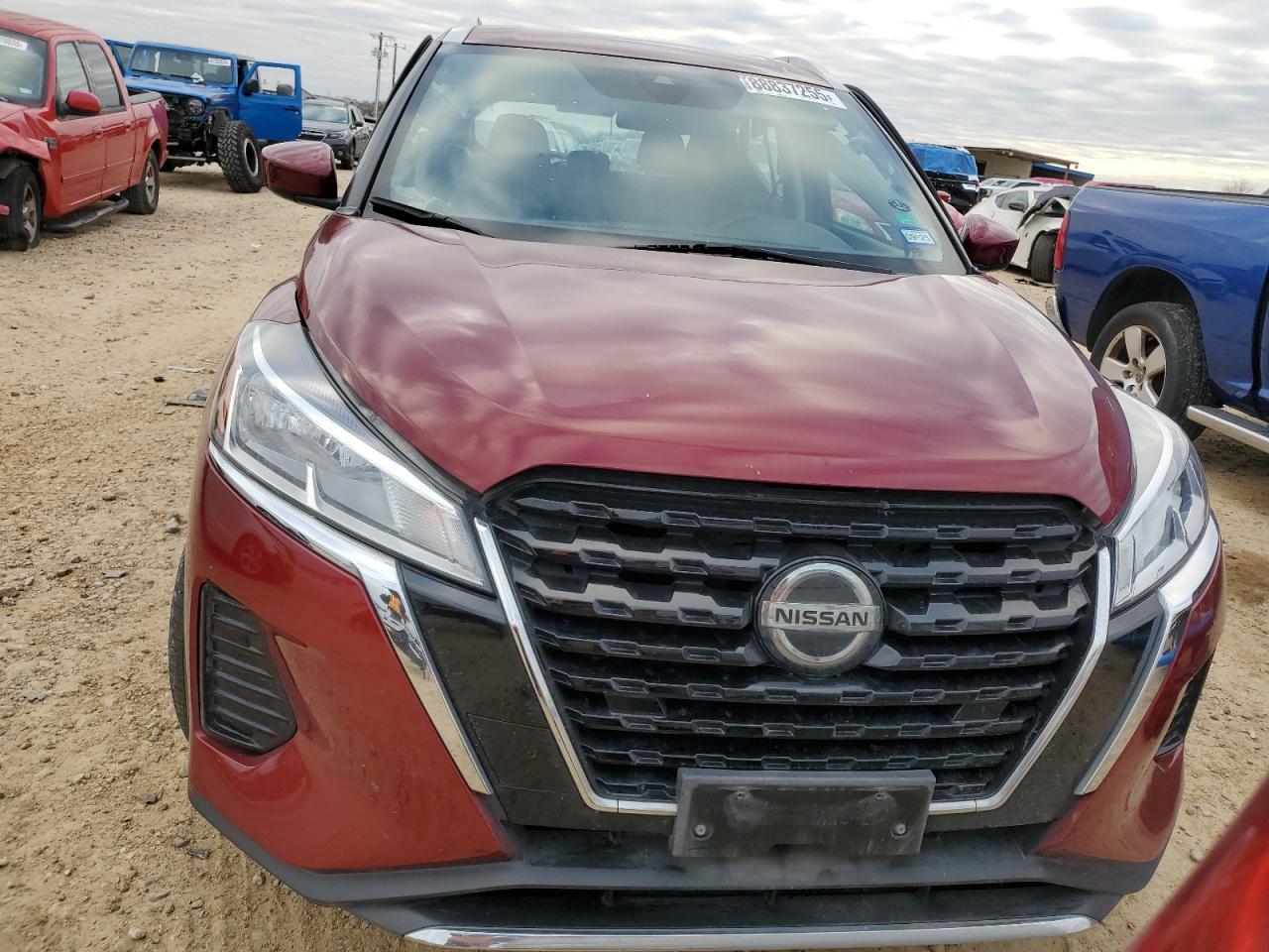 2021 Nissan Kicks - Image 5