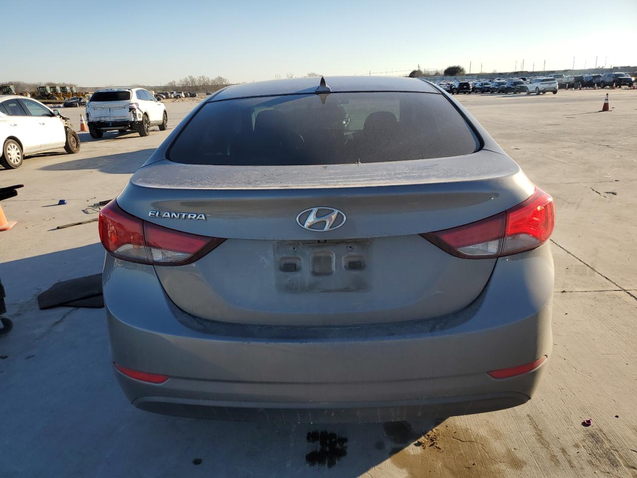 2014 Hyundai Elantra - Image 6