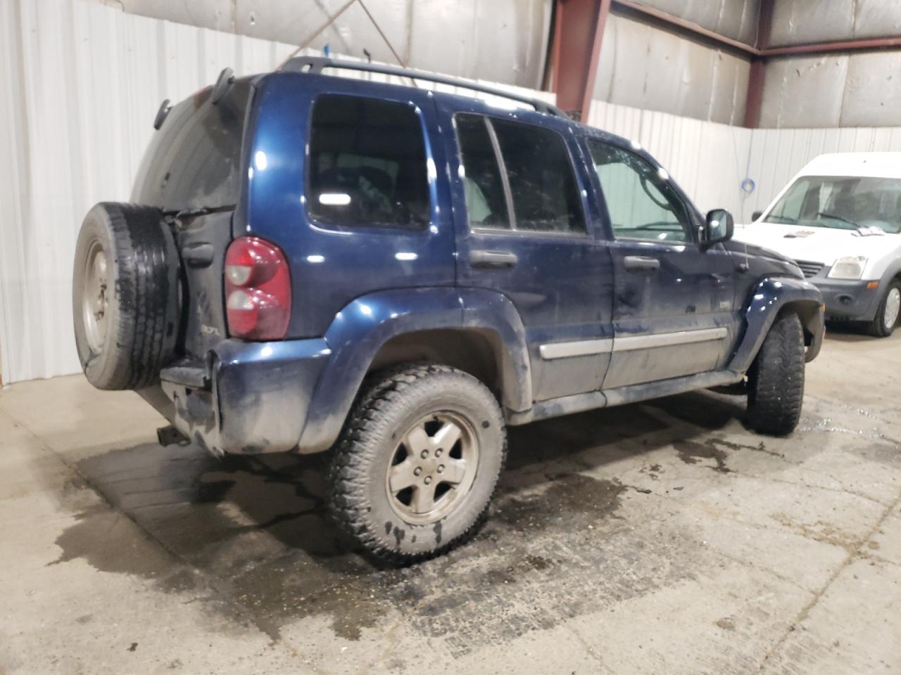 2006 Jeep Liberty (North America) - Image 3
