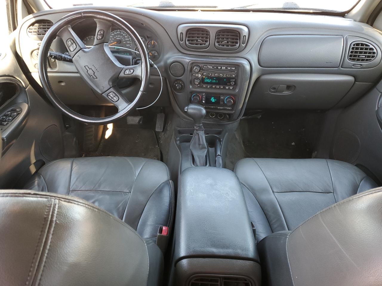 2002 Chevrolet TrailBlazer - Image 8