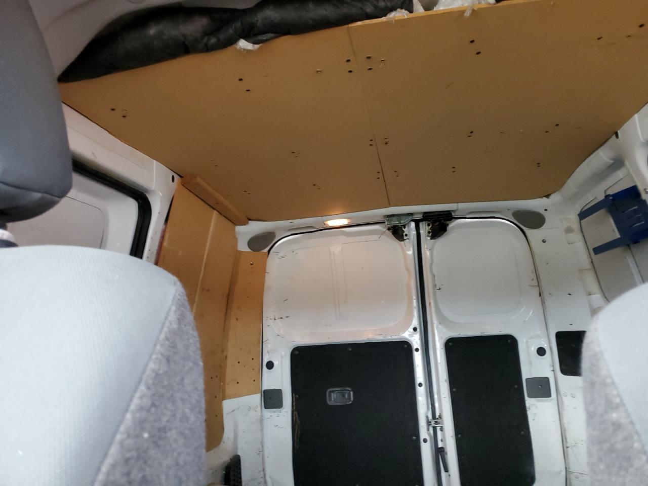 2018 Nissan NV - Image 10
