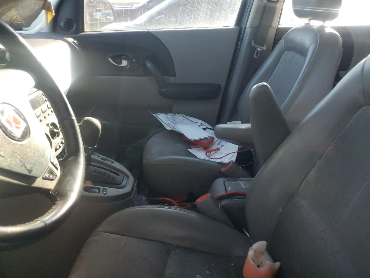 2004 Saturn VUE - Image 7