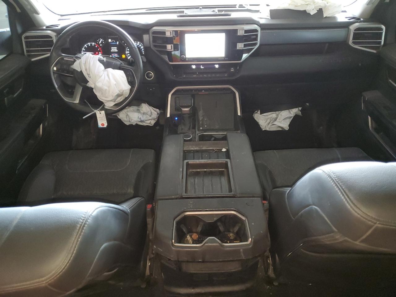 2022 Toyota Tundra - Image 8
