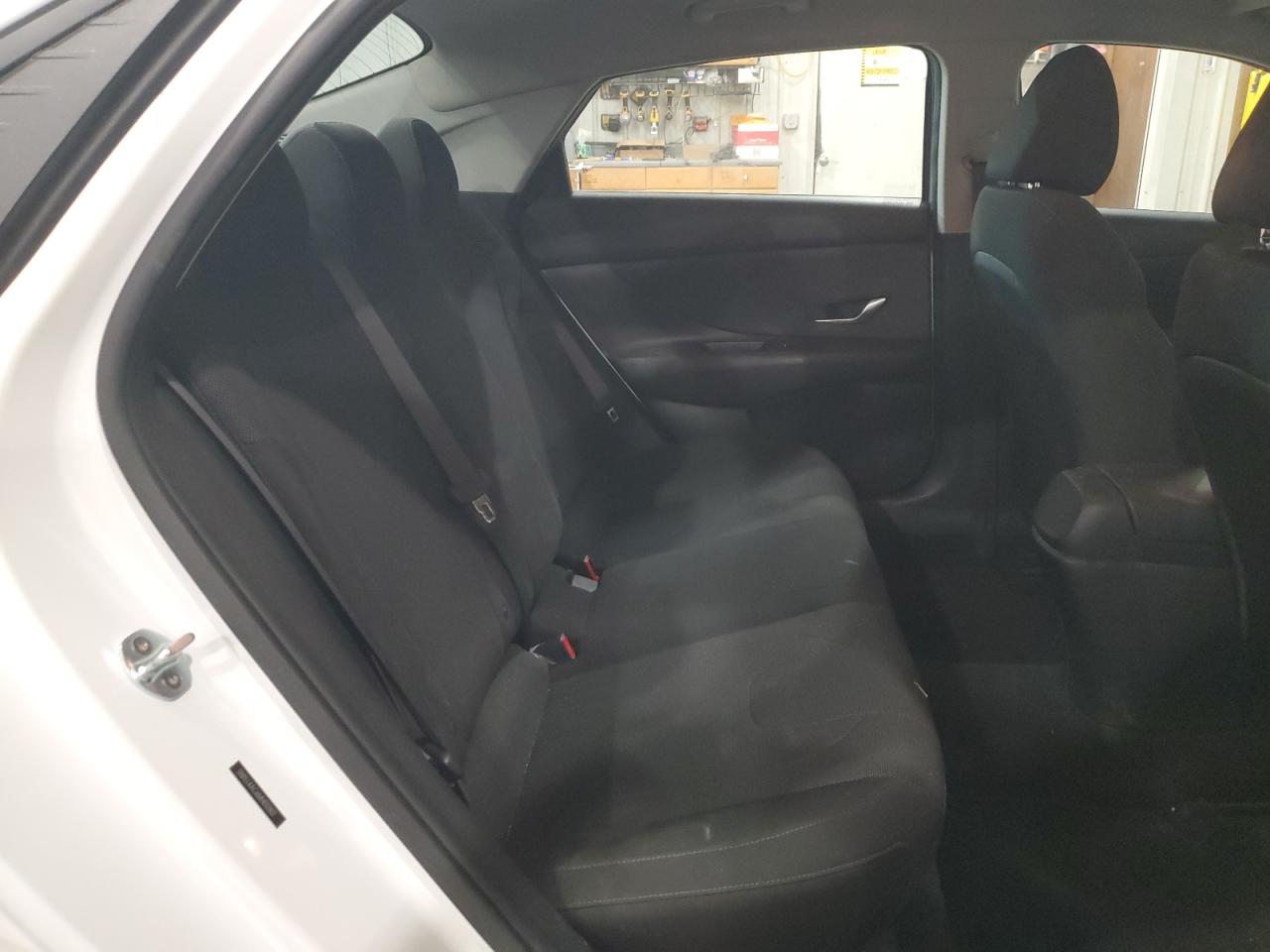 2021 Hyundai Elantra - Image 11